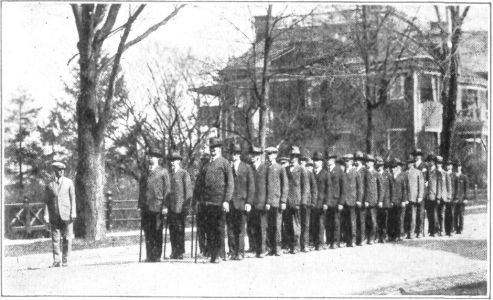 RESULT OF SIXTY DAYS' TRAINING IN CARRIAGE. THE TWO MEN
IN FRONT WEIGH 265 AND 230 POUNDS RESPECTIVELY