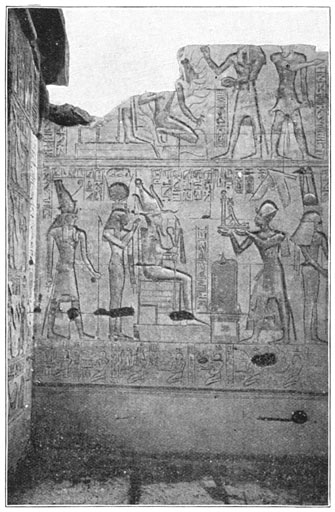 Oostelijke muur van de Ramseszaal in den tempel van Seti&nbsp;I.
