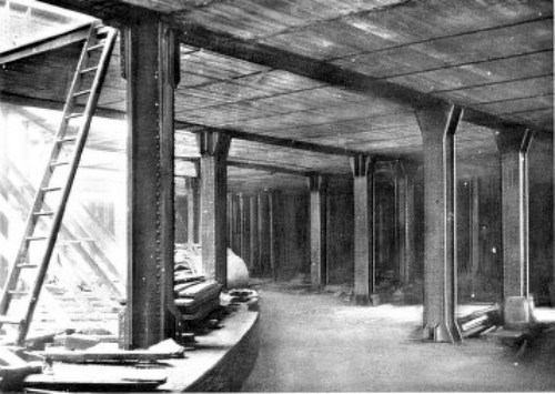COLUMNS OF HOTEL BELMONT, PASSING THROUGH SUBWAY AT 42D
STREET AND PARK AVENUE