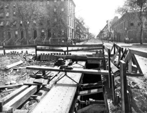SPECIAL RIVETED RECTANGULAR WATER PIPE, OVER ROOF OF
SUBWAY AT 126TH STREET AND LENOX AVENUE