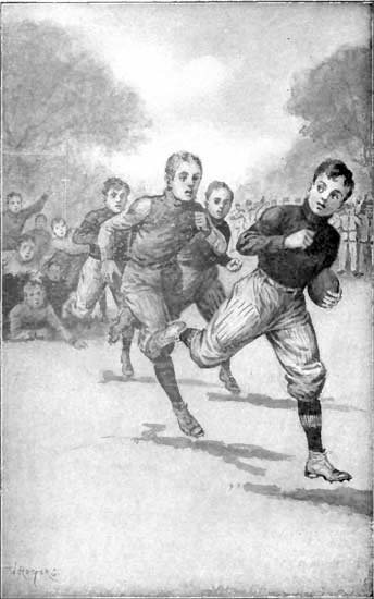 JACK MANAGED TO GET THE BALL AND START WITH IT FOR
THE GOAL.