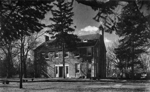 Police Department, about 1947. Photo courtesy the
Fairfax County Historical Society.