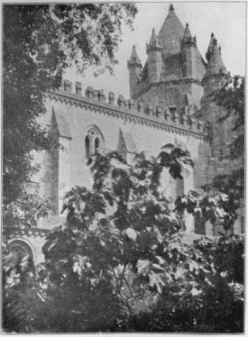 FIG. 21.Evora.S�. from Cloisters.Shewing Central Lantern.