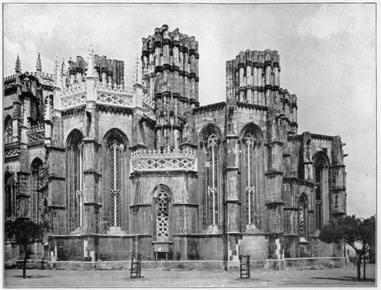 FIG. 36.BatalhaCapellas Imperfeitas.

From a photograph by E. Biel & Co., Oporto.