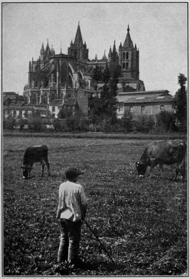 Copyright, 1910, by Underwood & Underwood

The Cathedral of Le�n