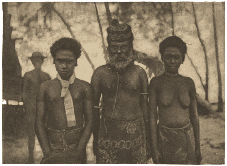 Gorai with wife and child