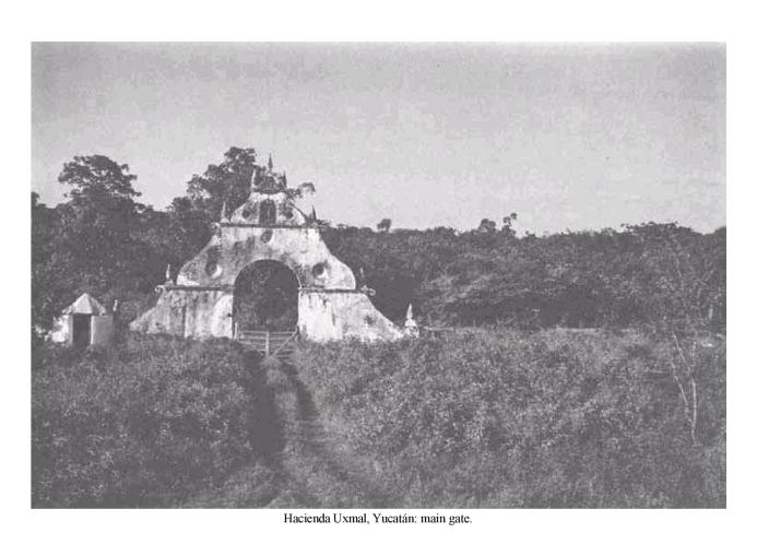 Hacienda Uxmal, Yucat�n: main gate.
