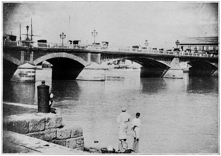 Puente de Espa�a. Manila’s Main Highway Across the Pasig.