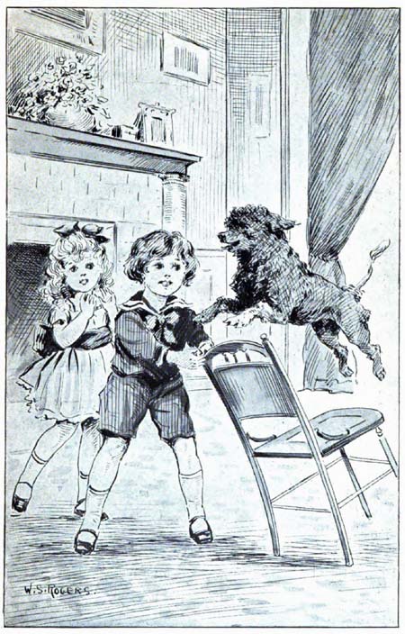 PATTER LOVED CHILDREN AND WAS DELIGHTED TO PERFORM
FOR THEM