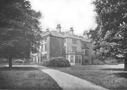 Illustration: Blake
Hall&mdash;Side (Grassdale Manor)